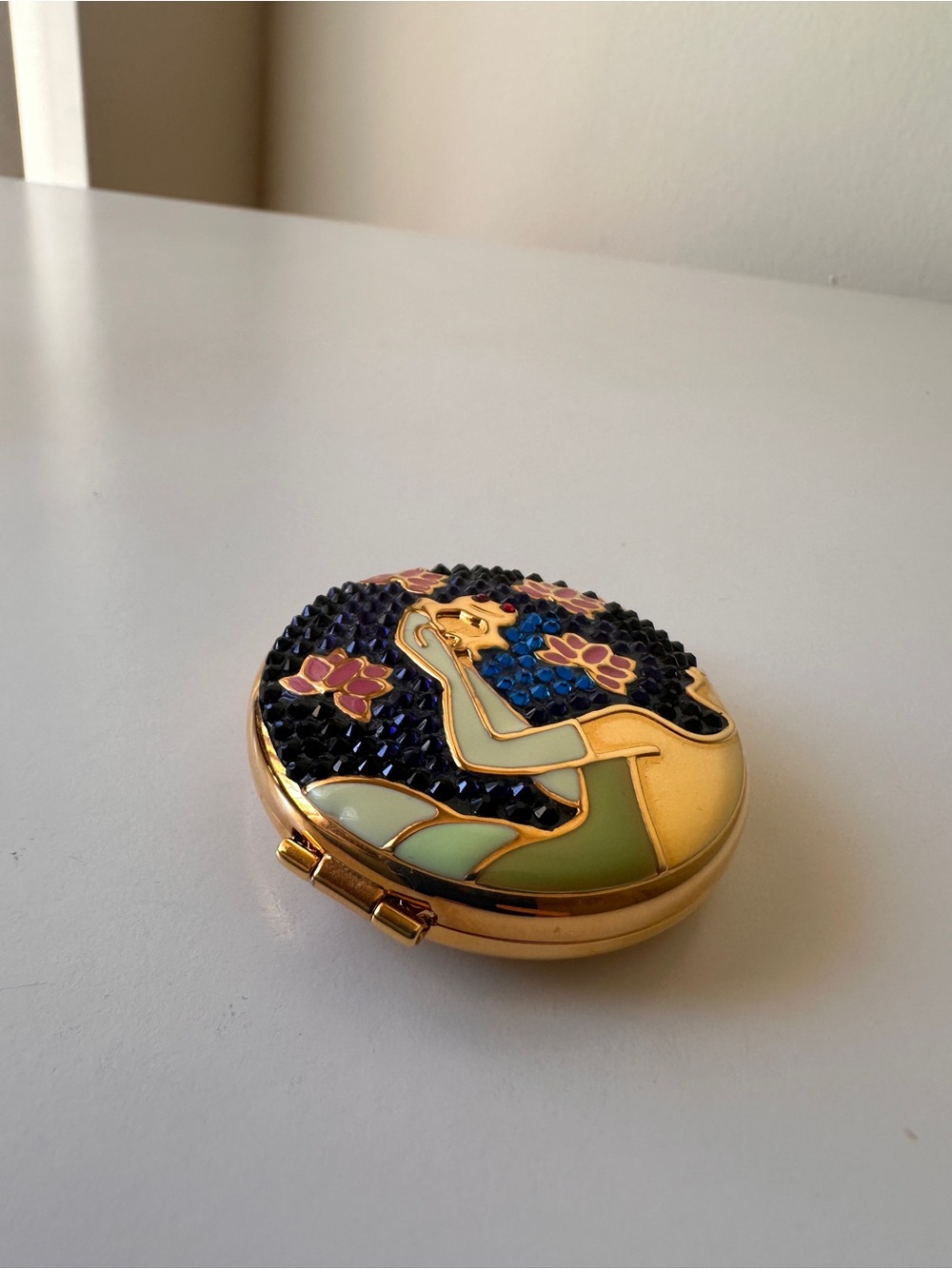Estee Lauder The Princess Collection Powder - Picture 2 of 8